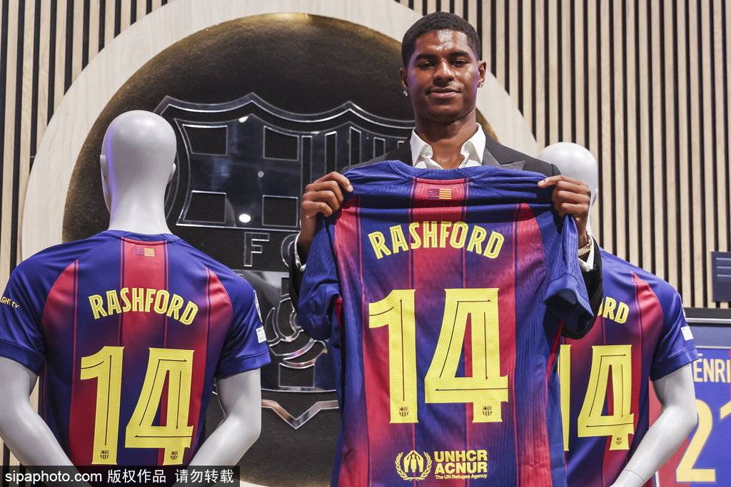 拉什福德转会巴萨：足球智商受质疑，曼联旧梦再现？